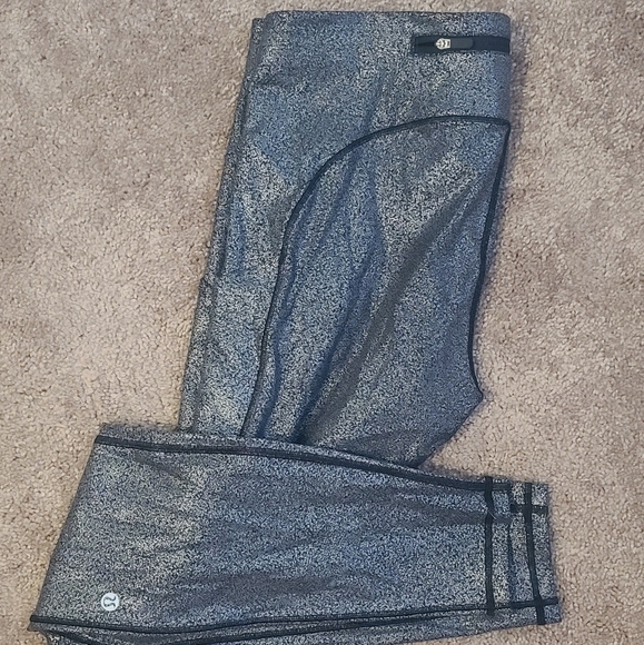 lululemon athletica Pants - Lululemon Speed Up Tight Foil 28"